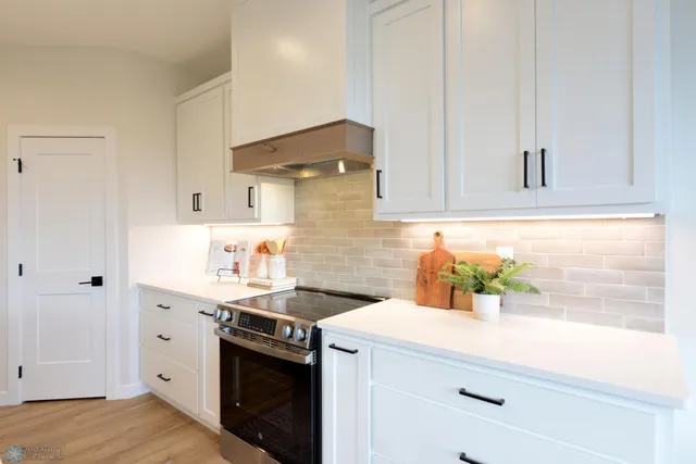 $599,900 | 2665 69th Avenue South, Fargo, ND 58104