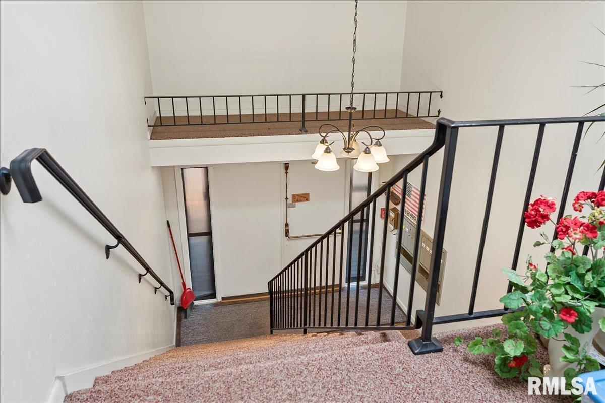 2906 Taylor Avenue, Unit 22 Springfield, IL 62703 - Photo 8 of 33