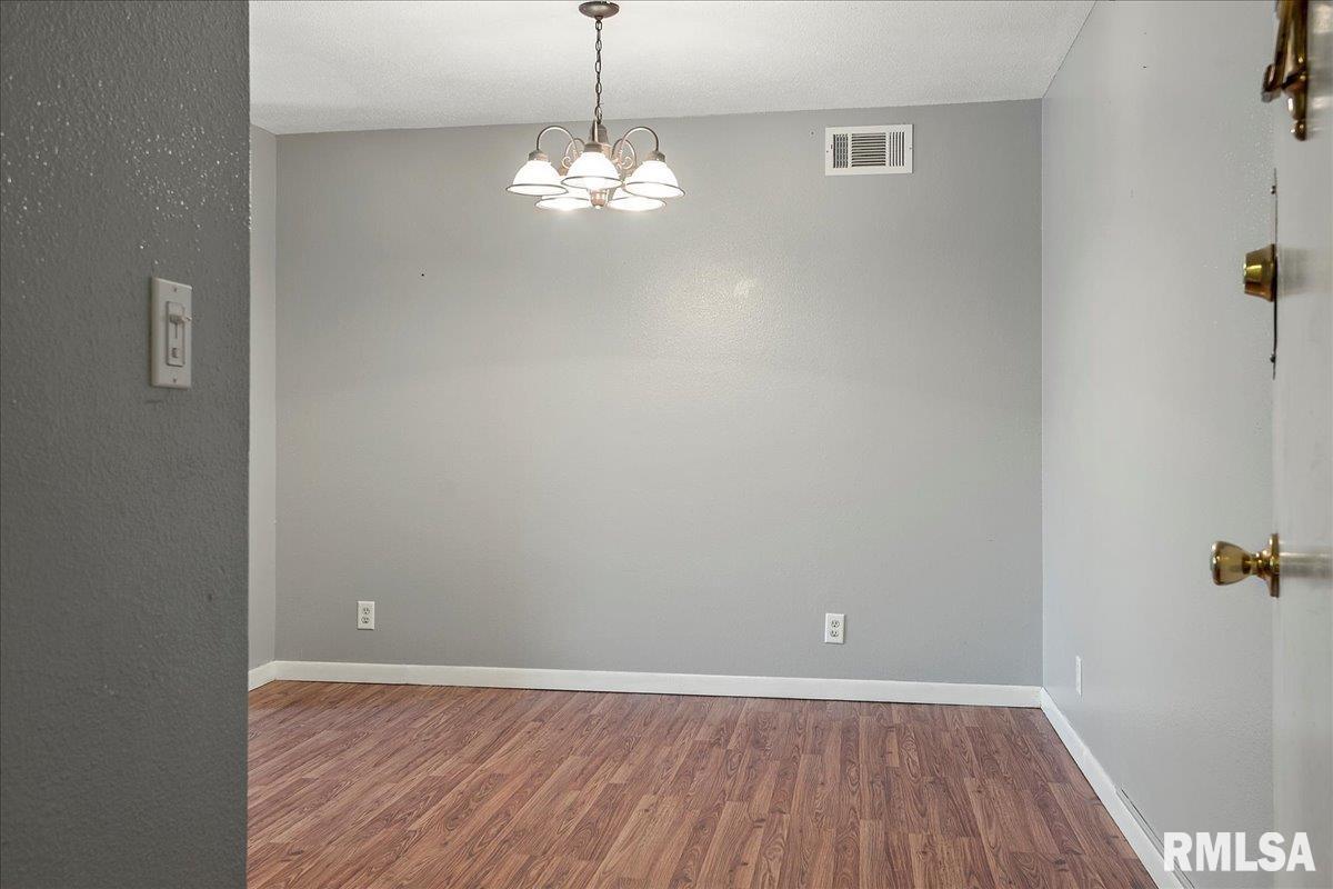 2906 Taylor Avenue, Unit 22 Springfield, IL 62703 - Photo 9 of 33