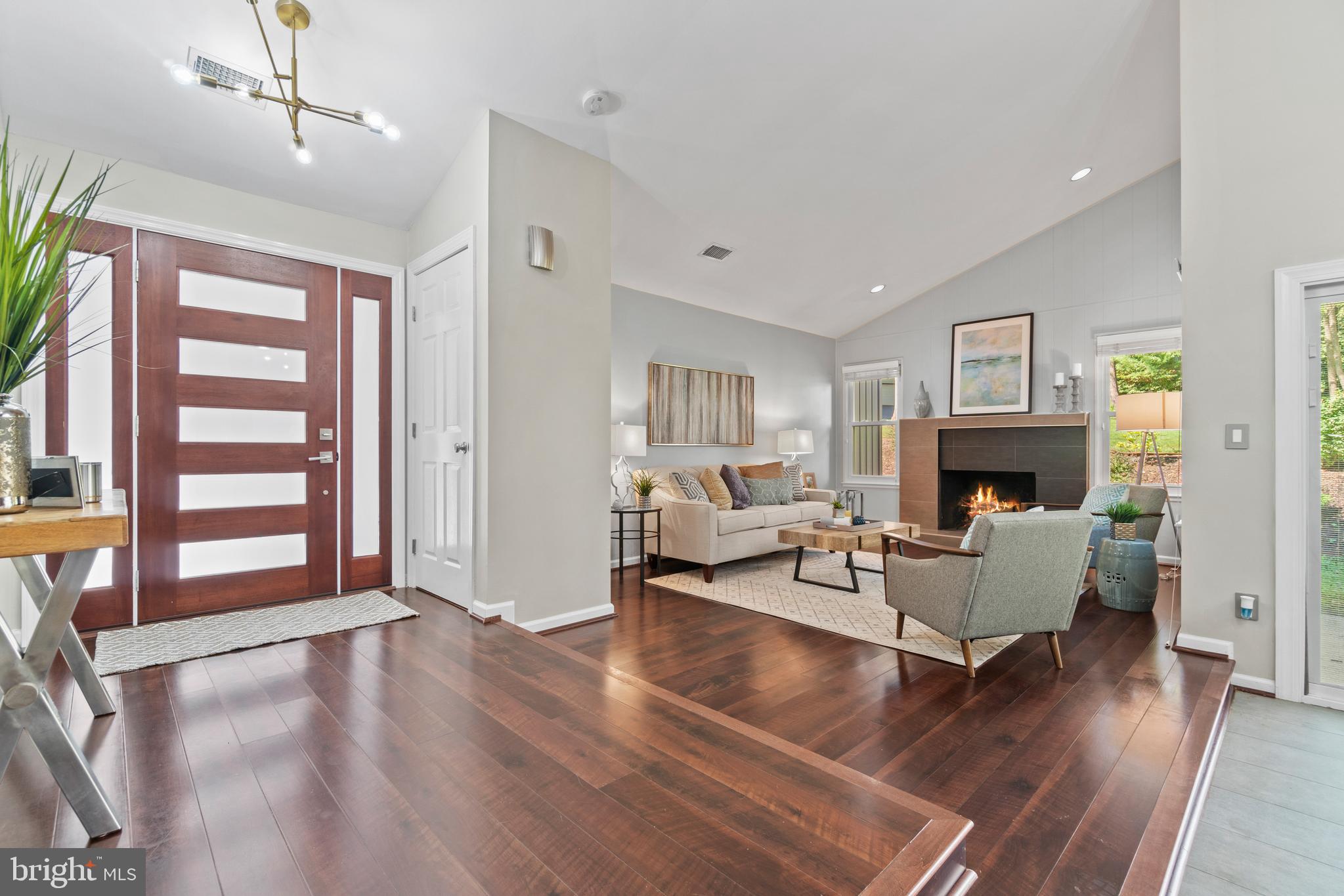11246 Handlebar Road Reston, VA 20191 - Photo 3 of 34 Hardwood into Living Room