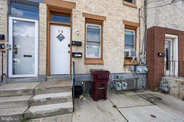 $1,800 | 58 East 4th Street, Unit 2, Bridgeport, PA 19405