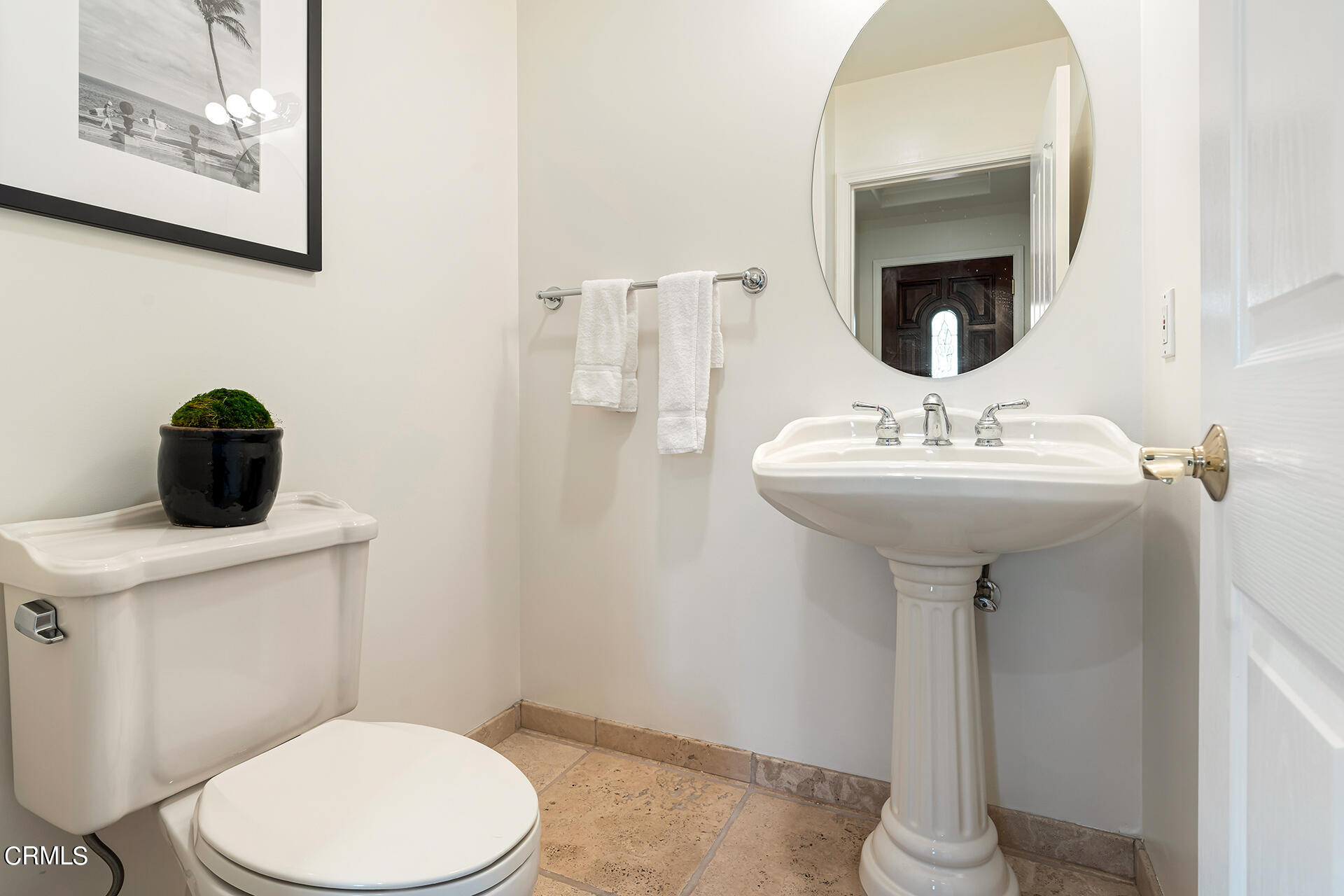 332 Allendale Road, Unit 2 Pasadena, CA 91106 - Photo 6 of 28 a bathroom with a sink toilet and mirror