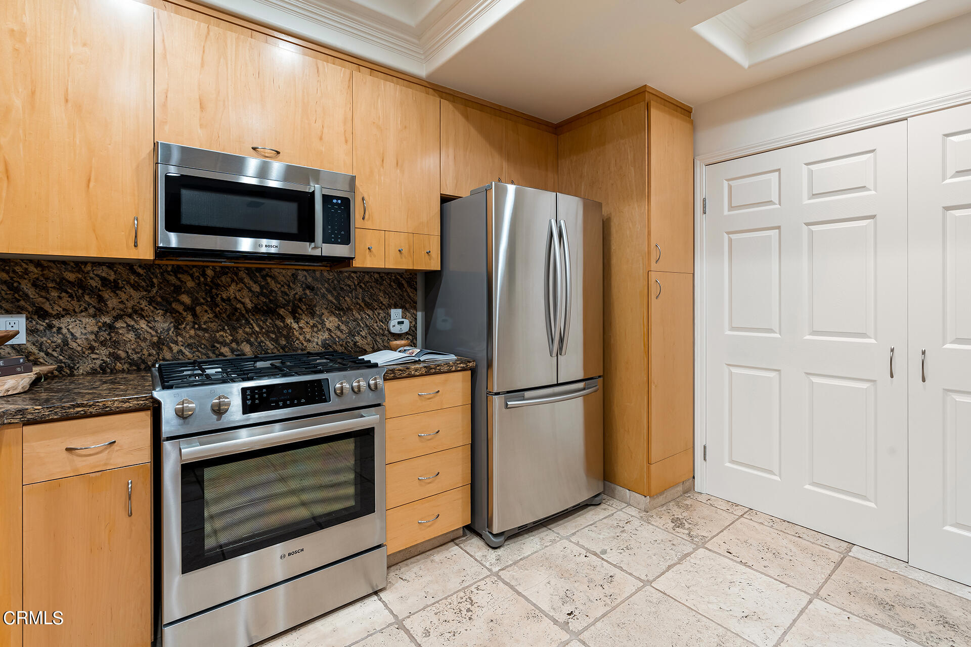 332 Allendale Road, Unit 2 Pasadena, CA 91106 - Photo 10 of 28 a kitchen with stainless steel appliances granite countertop a refrigerator stove and microwave