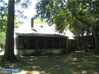 1005 Wayne Road Barrington, NJ 08033 - Photo 4 of 5 Exterior Back