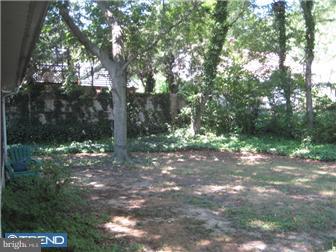 1005 Wayne Road Barrington, NJ 08033 - Photo 5 of 5 Exterior Back