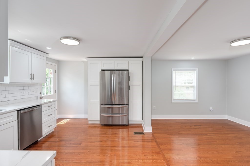 29 Longview Way Peabody, MA 01960 - Photo 5 of 21