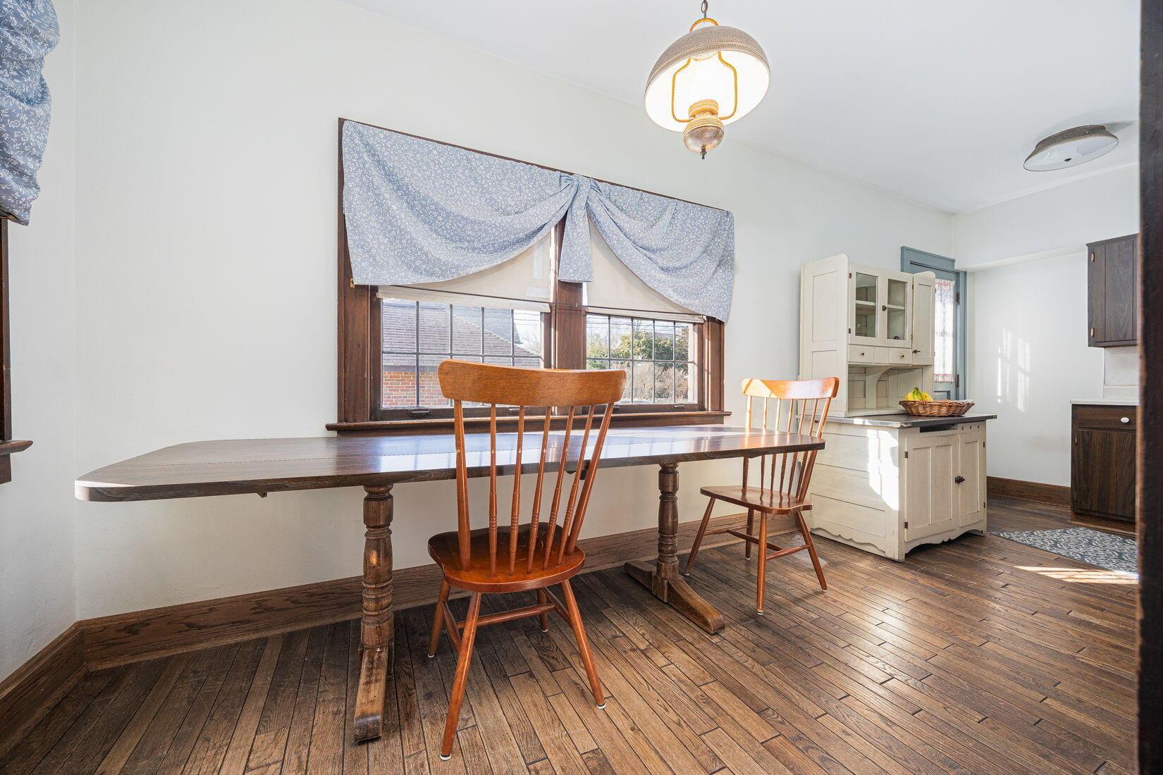 2619 Bexley Park Road Columbus, OH 43209 - Photo 17 of 39 Eating Space