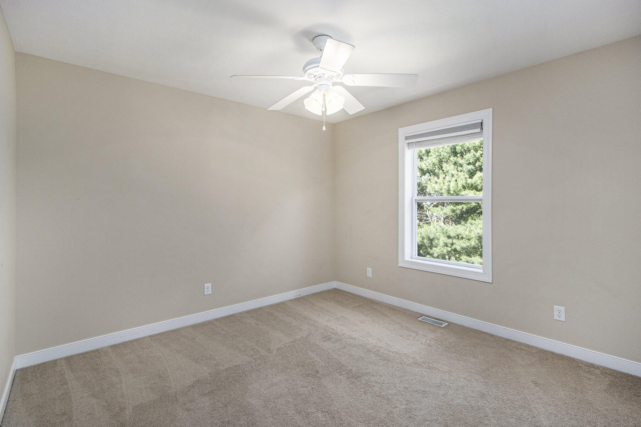 7316 Laso Ridge Drive Kalamazoo, MI 49009 - Photo 27 of 38 028_7316laso_18