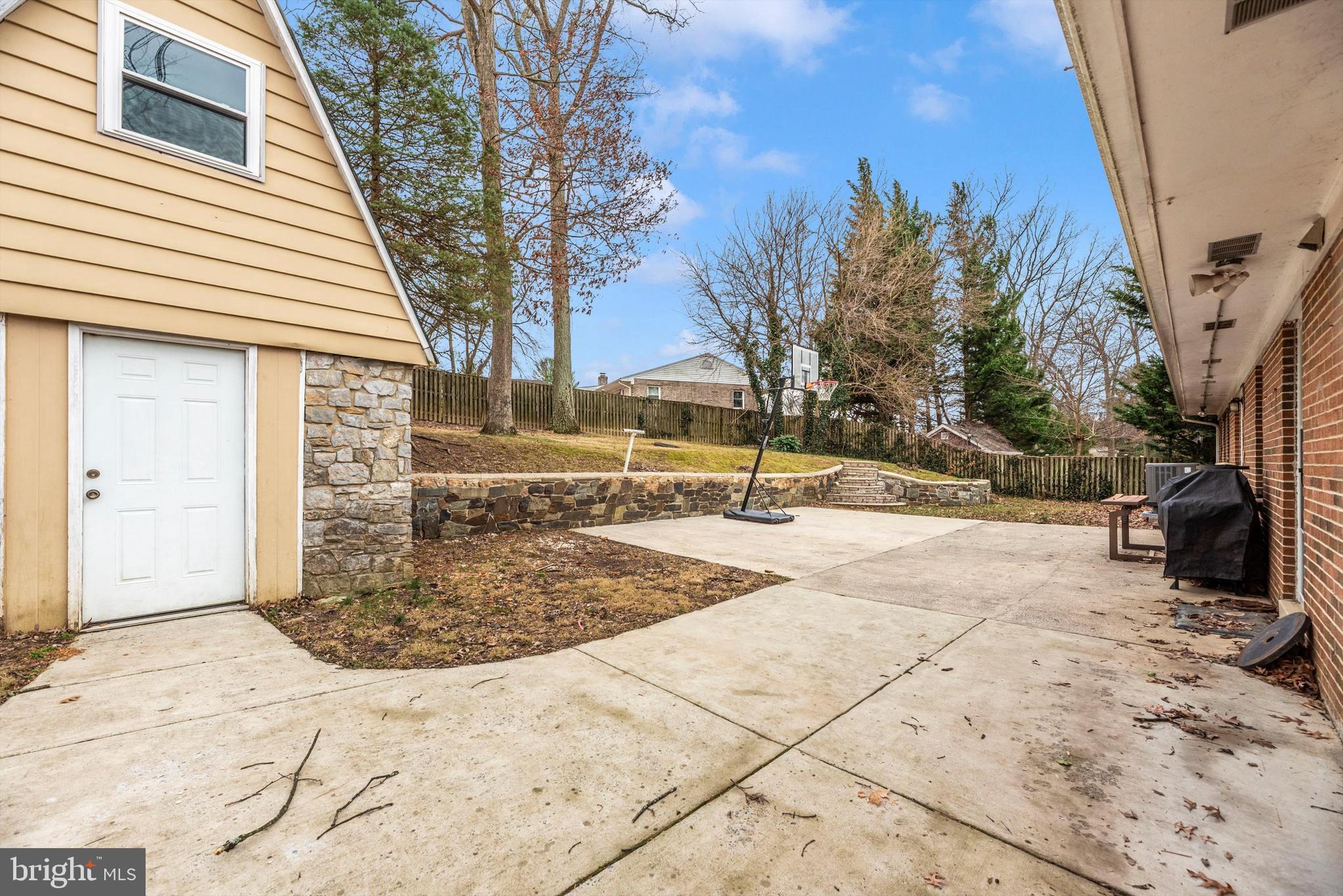23805 Stringtown Road Clarksburg, MD 20871 - Photo 43 of 49 Shed