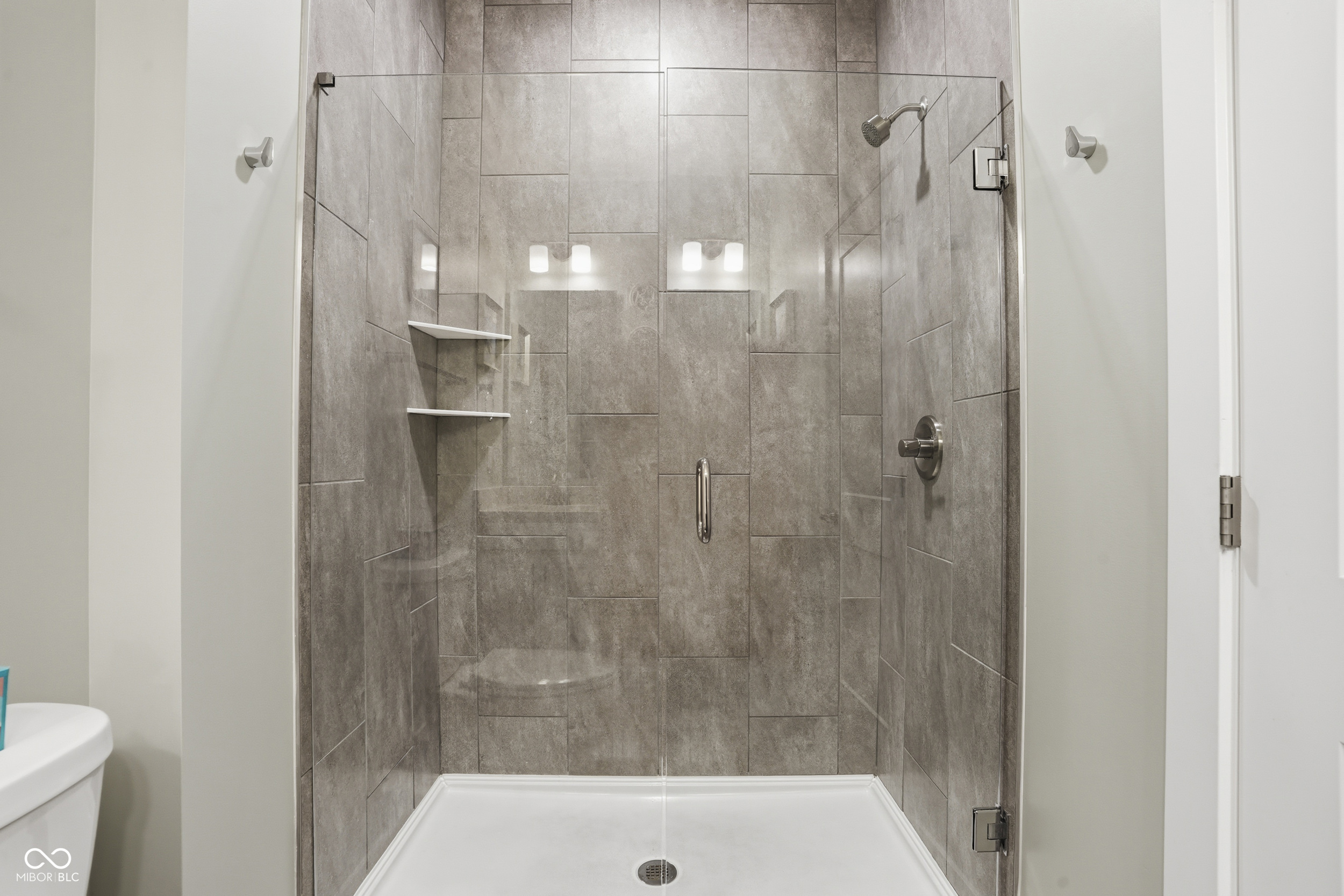 745 Bates Street Indianapolis, IN 46202 - Photo 23 of 38