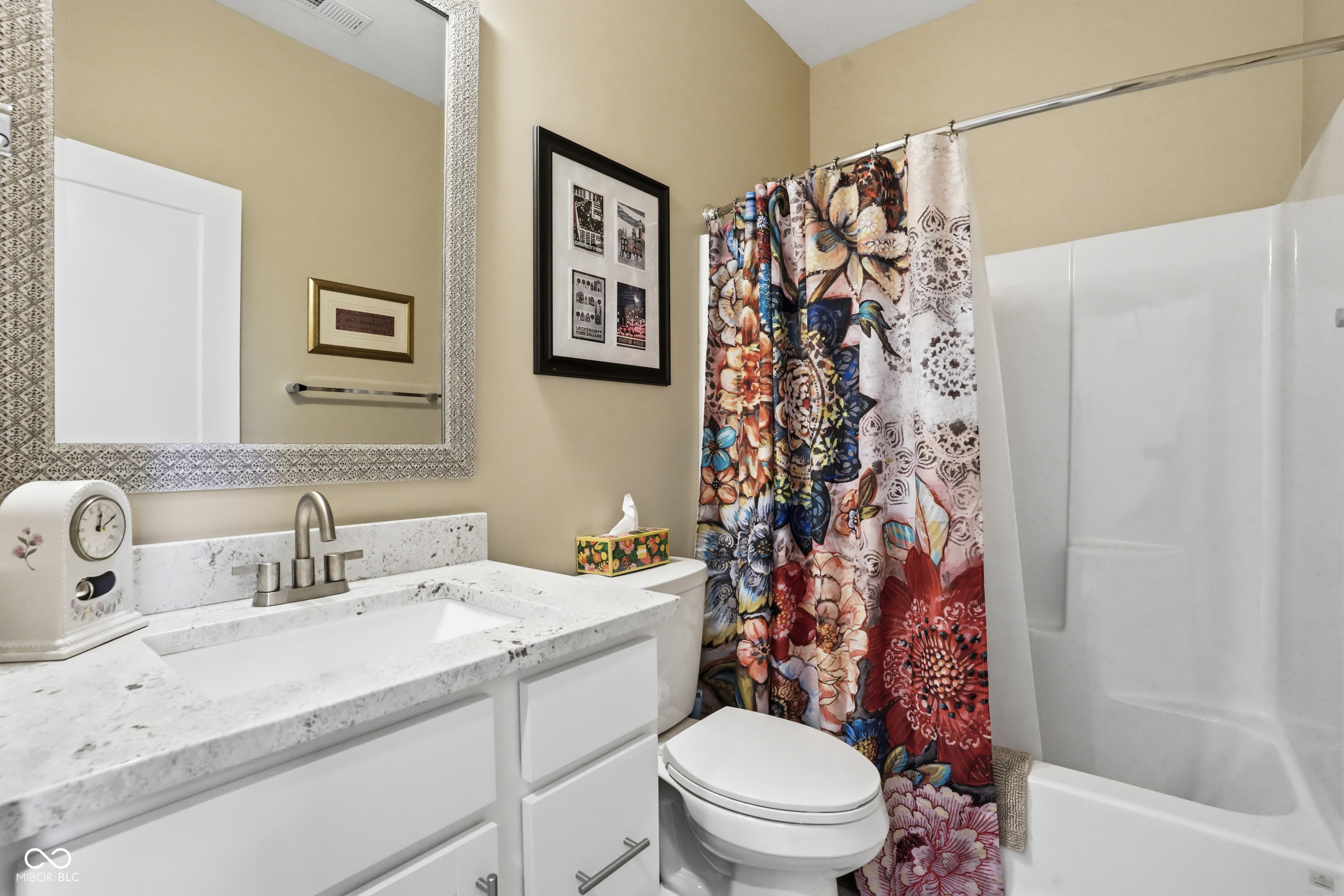 745 Bates Street Indianapolis, IN 46202 - Photo 26 of 38