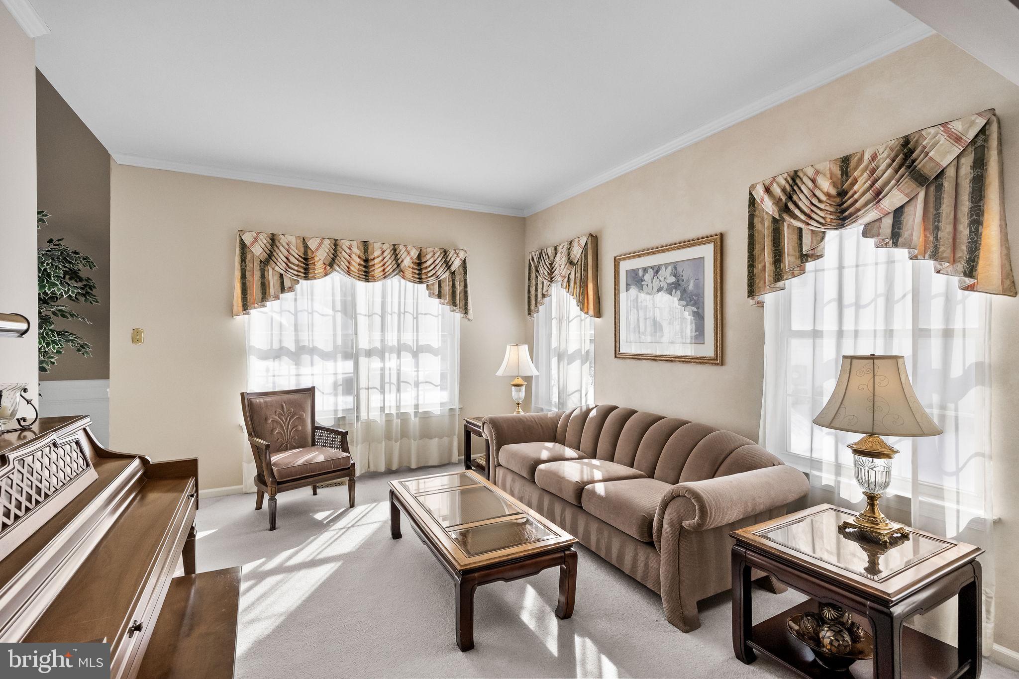 6 Whitby Court Lumberton, NJ 08048 - Photo 9 of 47 Living Room