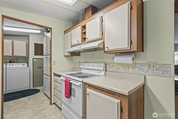 $167,500 | 12513 123rd Ave Court East, Unit 112, Puyallup, WA 98374
