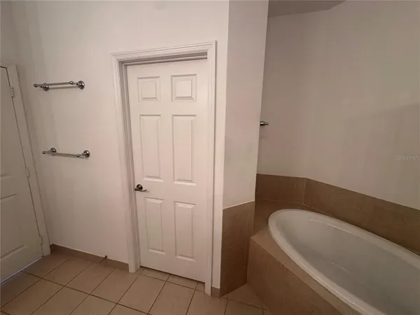 $2,300 | 1898 Portofino Meadows Boulevard, Orlando, FL 32824