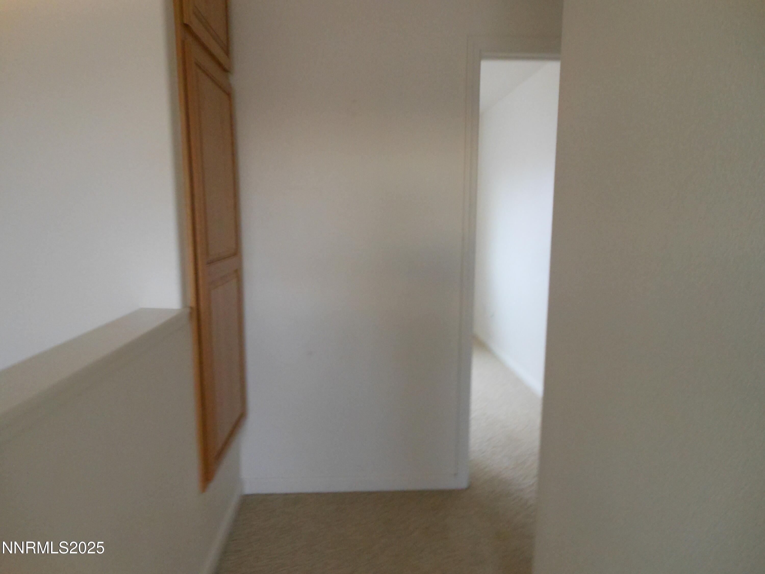 655 Desert Springs Court Fallon, NV 89406 - Photo 10 of 16 close up of a white marble wall