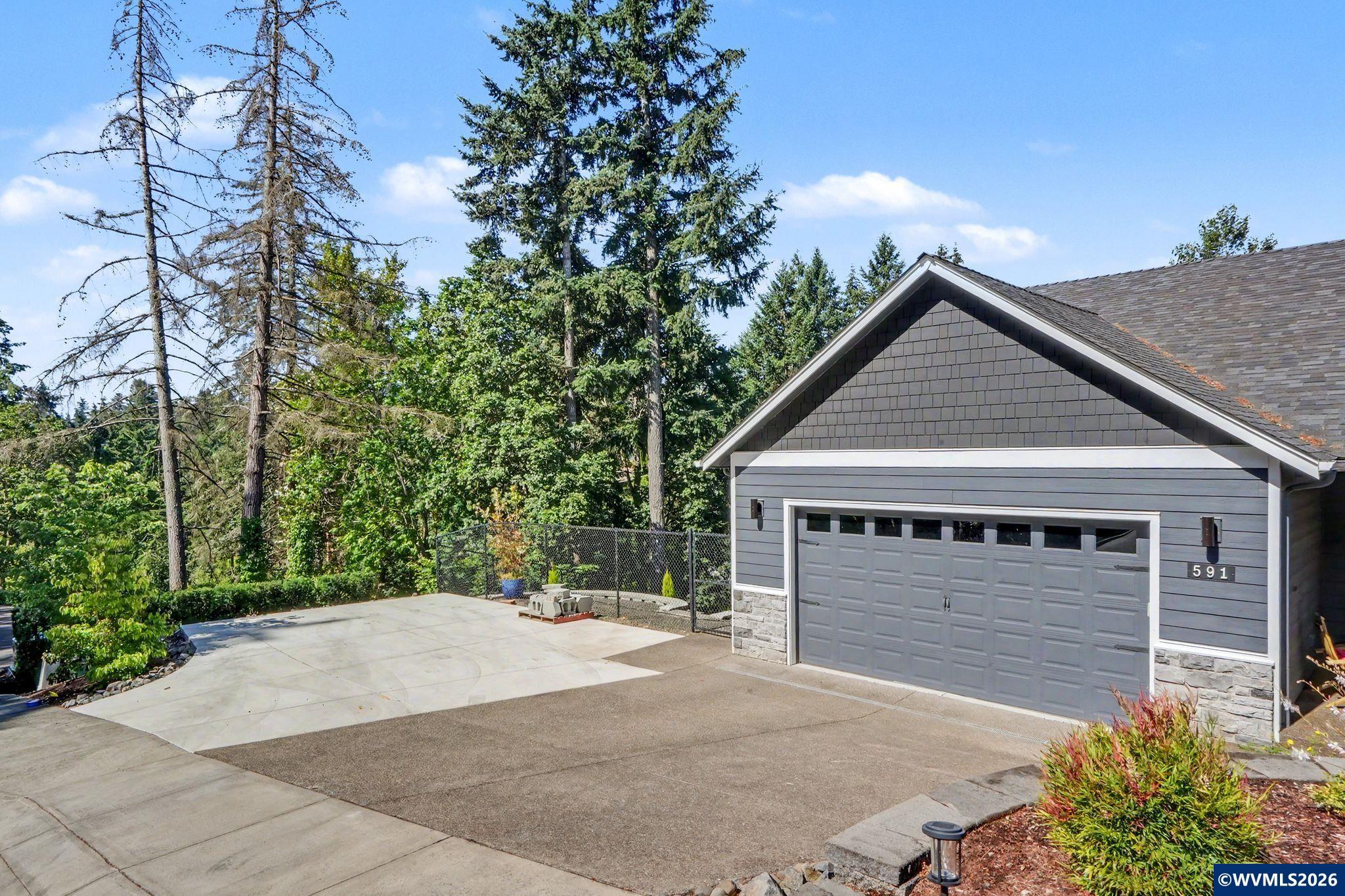 591 Timber View Street Northwest Salem, OR 97304 - Photo 3 of 50