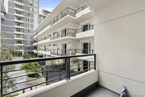 $459,000 | 425 West Beech Street, Unit 336, San Diego, CA 92101