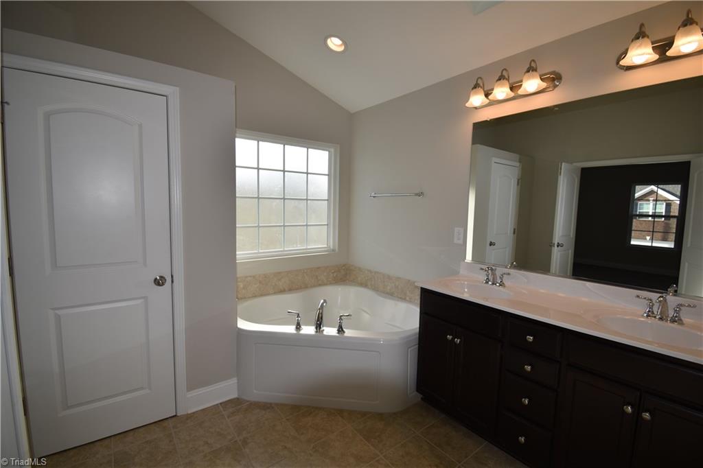 5417 Holbein Gate Road Walkertown, NC 27051 - Photo 21 of 30 Gallery Image 21