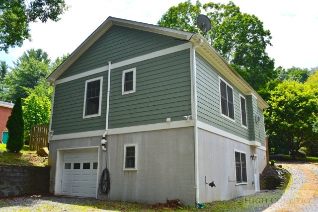 114 Blue Ridge Avenue Boone, NC 28607 - Photo 26 of 35 Gallery Image 26