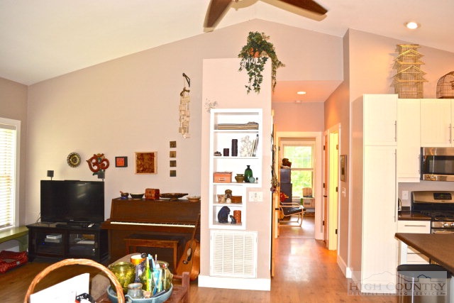 114 Blue Ridge Avenue Boone, NC 28607 - Photo 34 of 35 Gallery Image 34