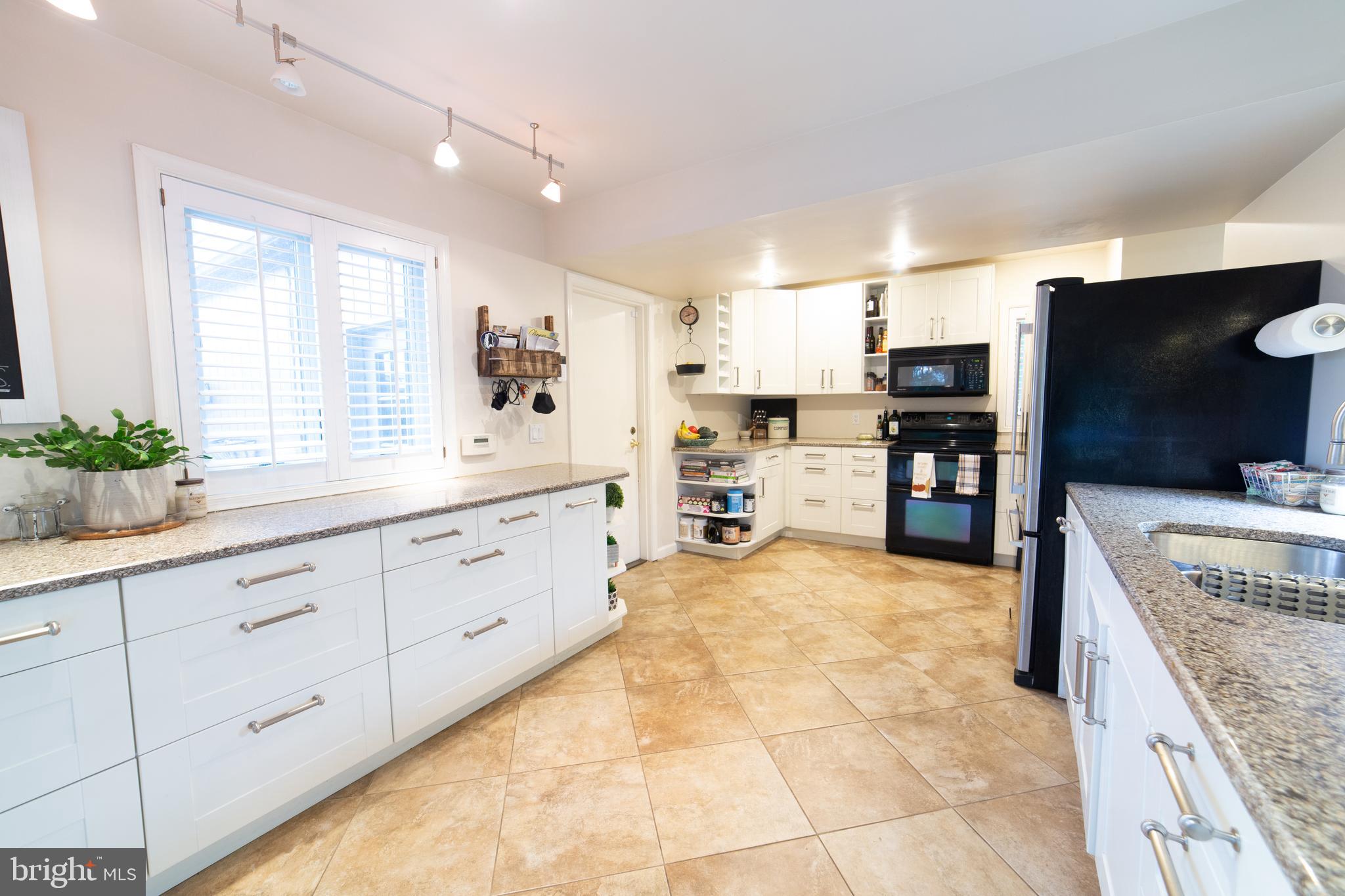 40 Skyview Lane Lititz, PA 17543 - Photo 8 of 50 Gallery Image 8