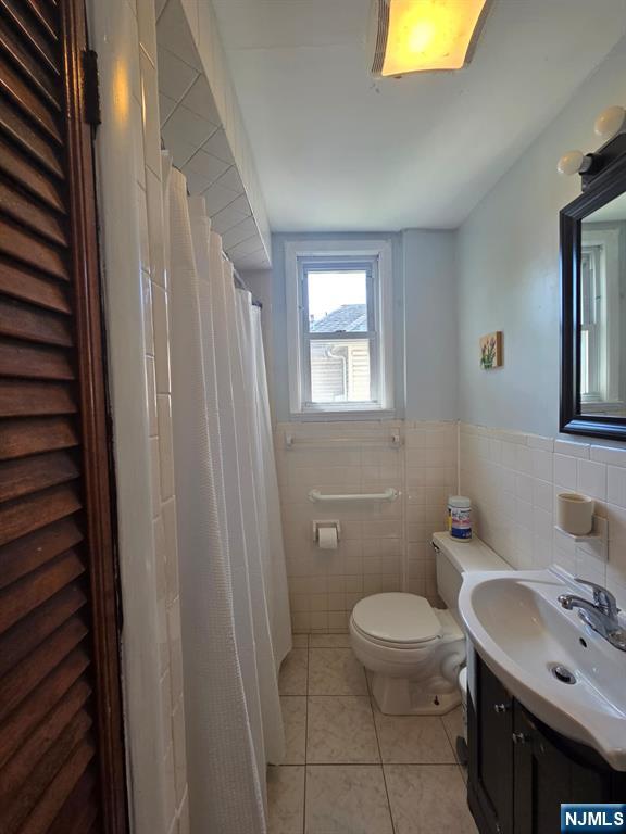 49 Feronia Way, Unit 2 Rutherford, NJ 07070 - Photo 15 of 17