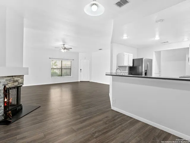 $297,000 | 5430 Vista Court, San Antonio, TX 78247