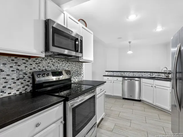 $297,000 | 5430 Vista Court, San Antonio, TX 78247