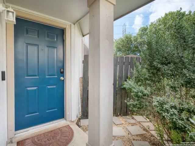 $297,000 | 5430 Vista Court, San Antonio, TX 78247