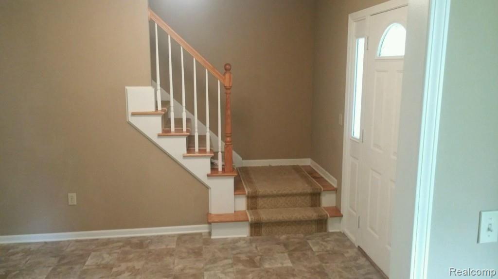 25918 Branchaster Road Farmington Hills, MI 48336 - Photo 18 of 36
