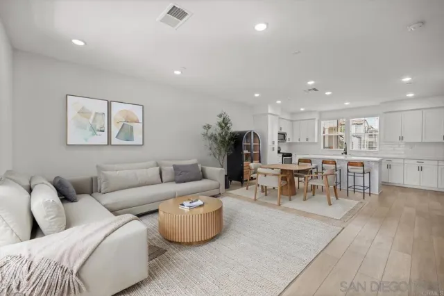 $3,950 | 408 Carina Glen, Escondido, CA 92025