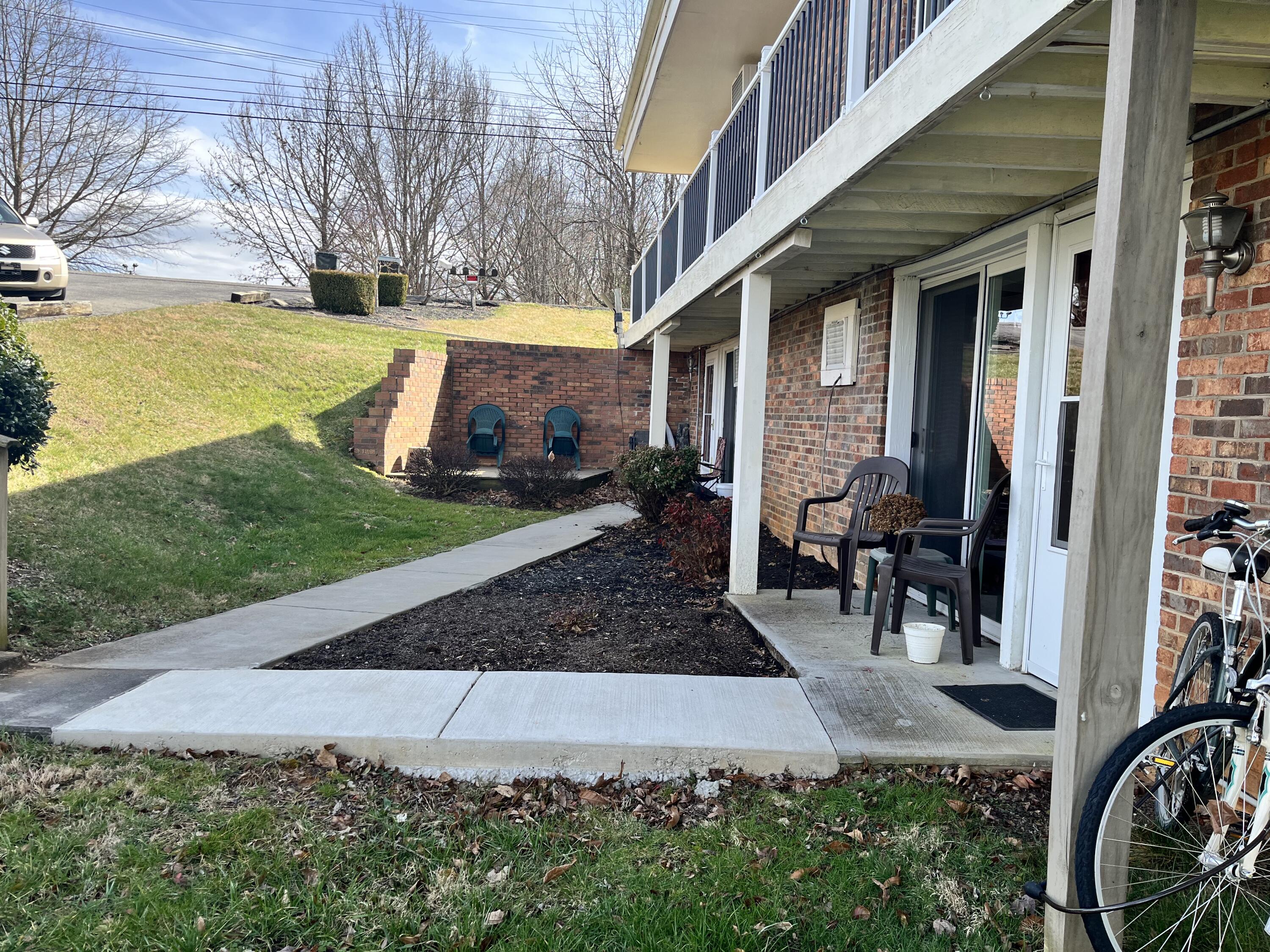 1216 Huffine Road Johnson City, TN 37604 - Photo 3 of 15 IMG_0260