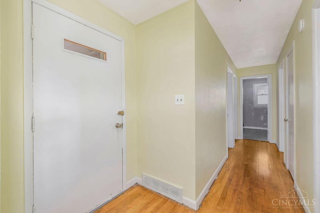 3775 East Taylor School Road Hamilton, OH 45011 - Photo 12 of 38 Gallery Image 12