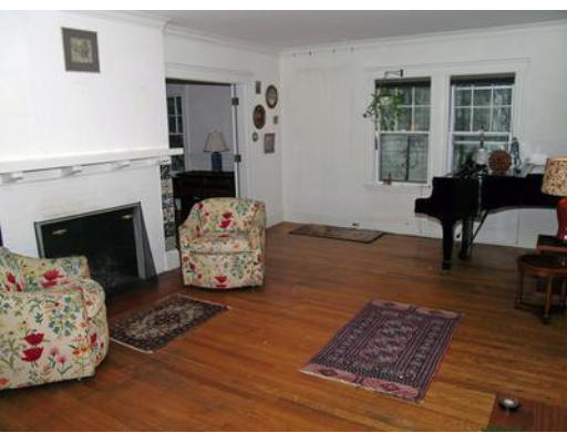 74 Salisbury Road Brookline, MA 02445 - Photo 3 of 26