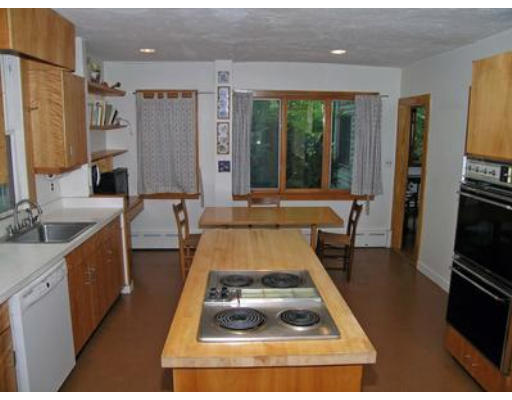 74 Salisbury Road Brookline, MA 02445 - Photo 6 of 26