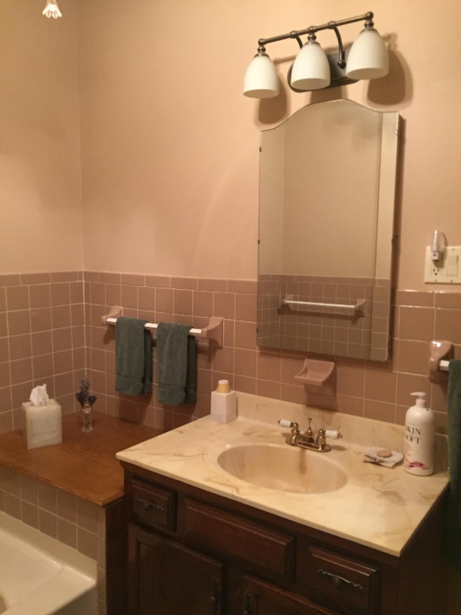 529 Maple Street Colon, MI 49040 - Photo 50 of 70 Main Floor Bathroom