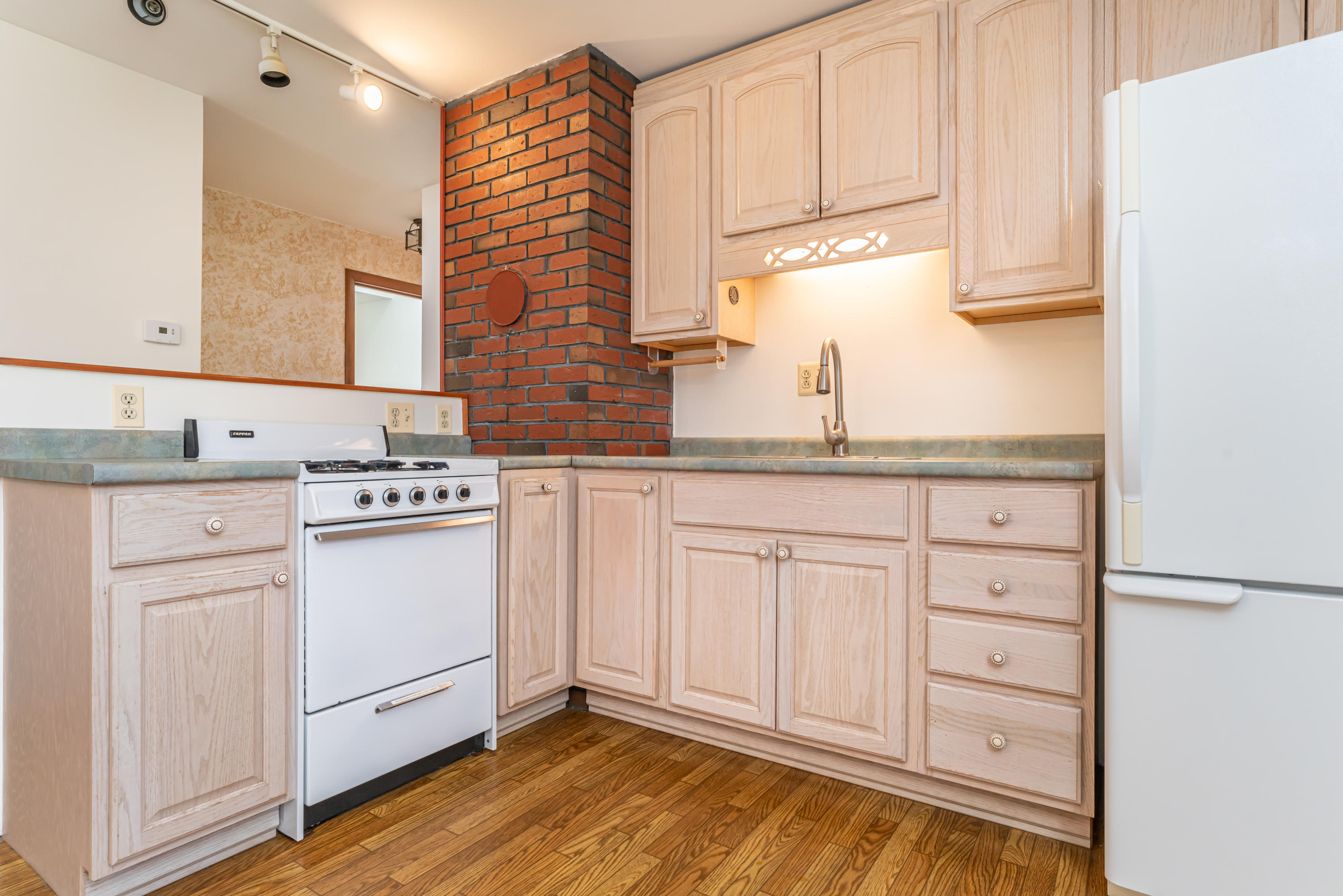 121 Dennett Road Kittery, ME 03904 - Photo 38 of 56 Kitchen