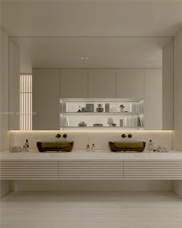 $5,095,000 | 829 4th Street, Unit 4, Miami Beach, FL 33139