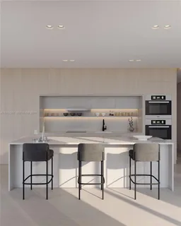 $5,095,000 | 829 4th Street, Unit 4, Miami Beach, FL 33139