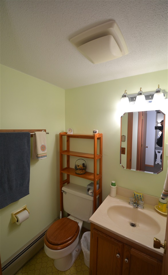 379 Sugarhouse Road New London, NH 03257 - Photo 8 of 18 Gallery Image 8