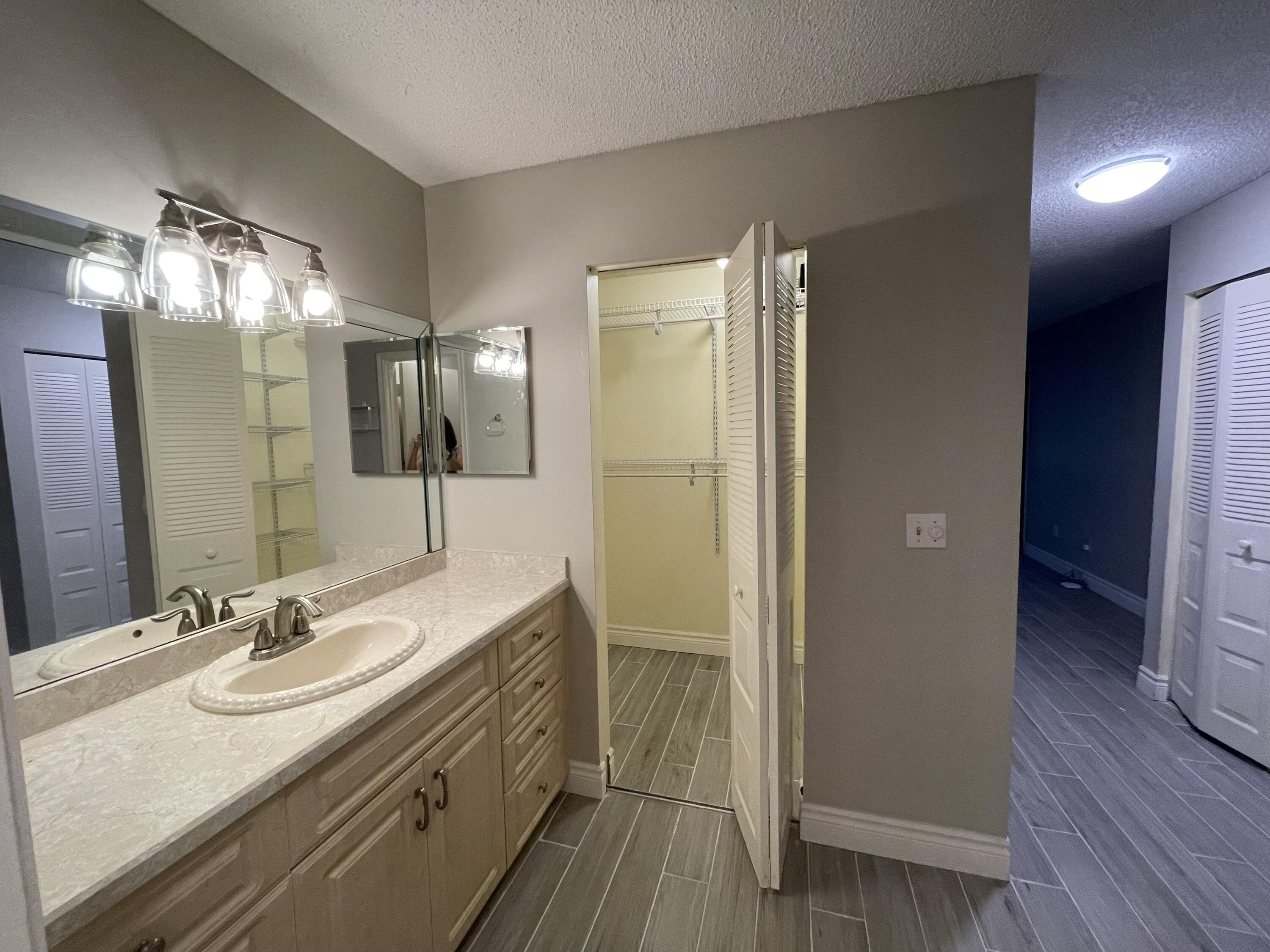 21452 Juego Circle, Unit 31F Boca Raton, FL 33433 - Photo 14 of 18 IMG_7452