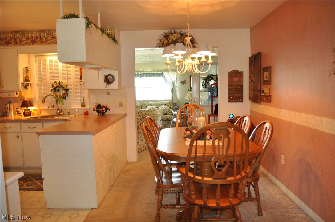 136 Mistletoe Road Niles, OH 44446 - Photo 8 of 27 Gallery Image 8