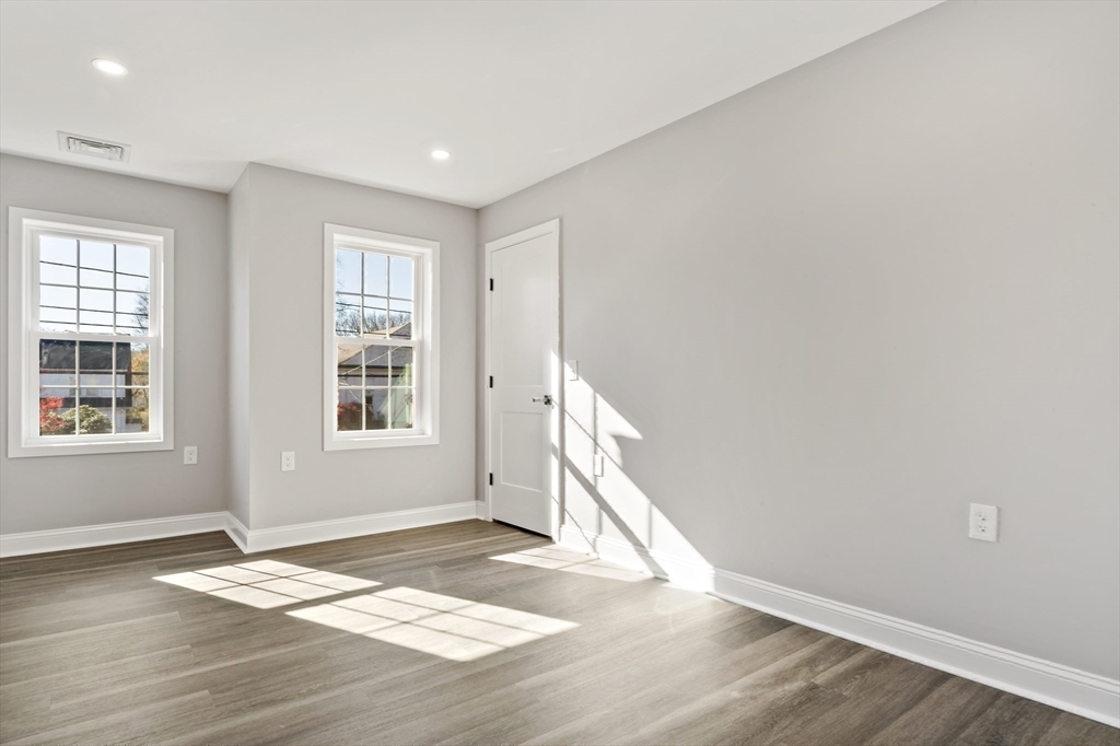 53 Buffington Street Swansea, MA 02777 - Photo 25 of 31