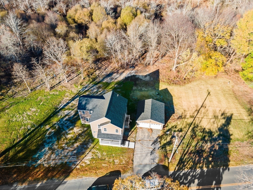 53 Buffington Street Swansea, MA 02777 - Photo 3 of 31