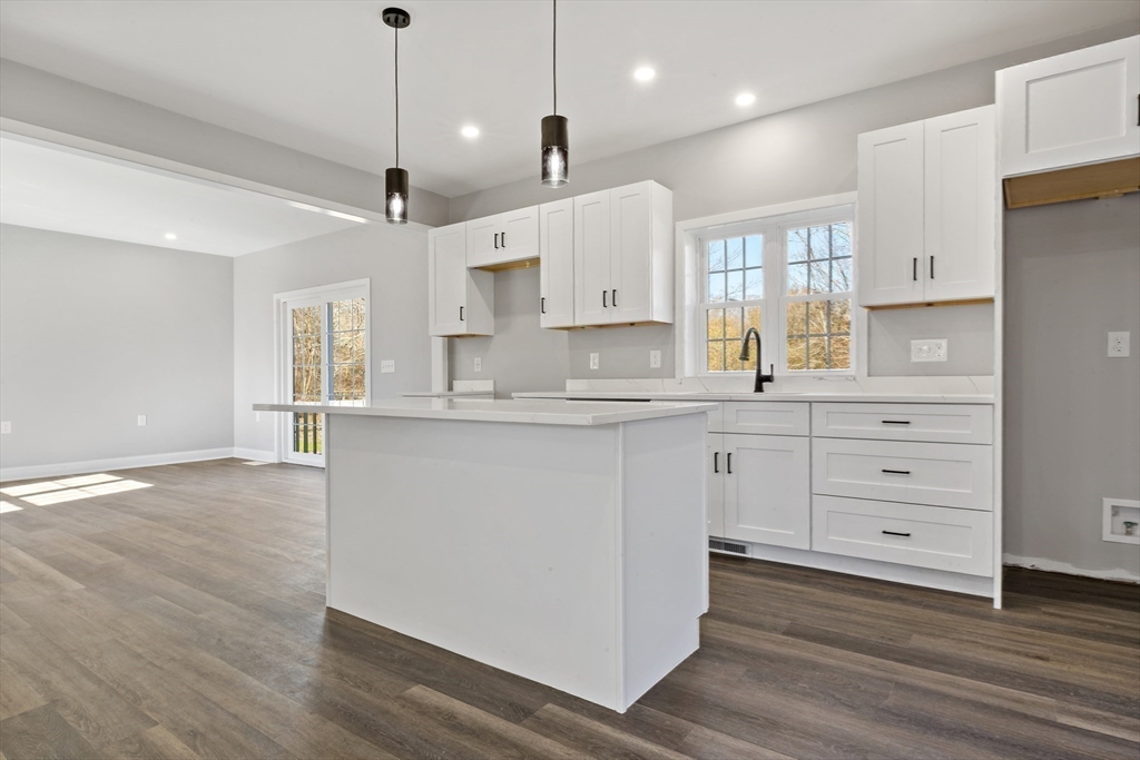 53 Buffington Street Swansea, MA 02777 - Photo 7 of 31