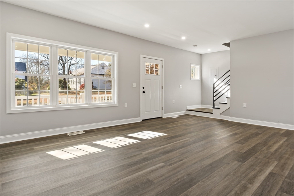 53 Buffington Street Swansea, MA 02777 - Photo 10 of 31