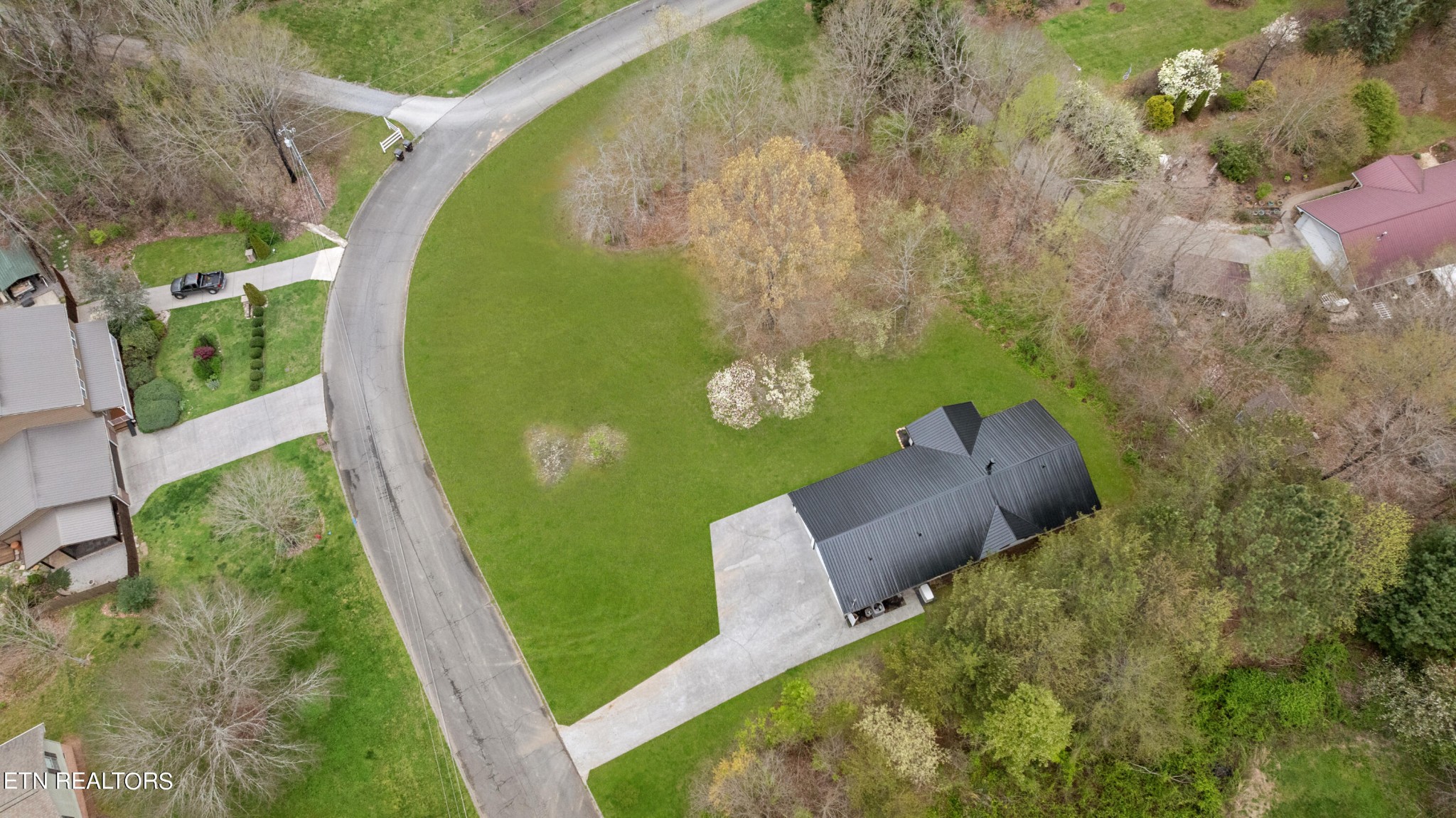 1355 Springview Circle Seymour, TN 37865 - Photo 4 of 30