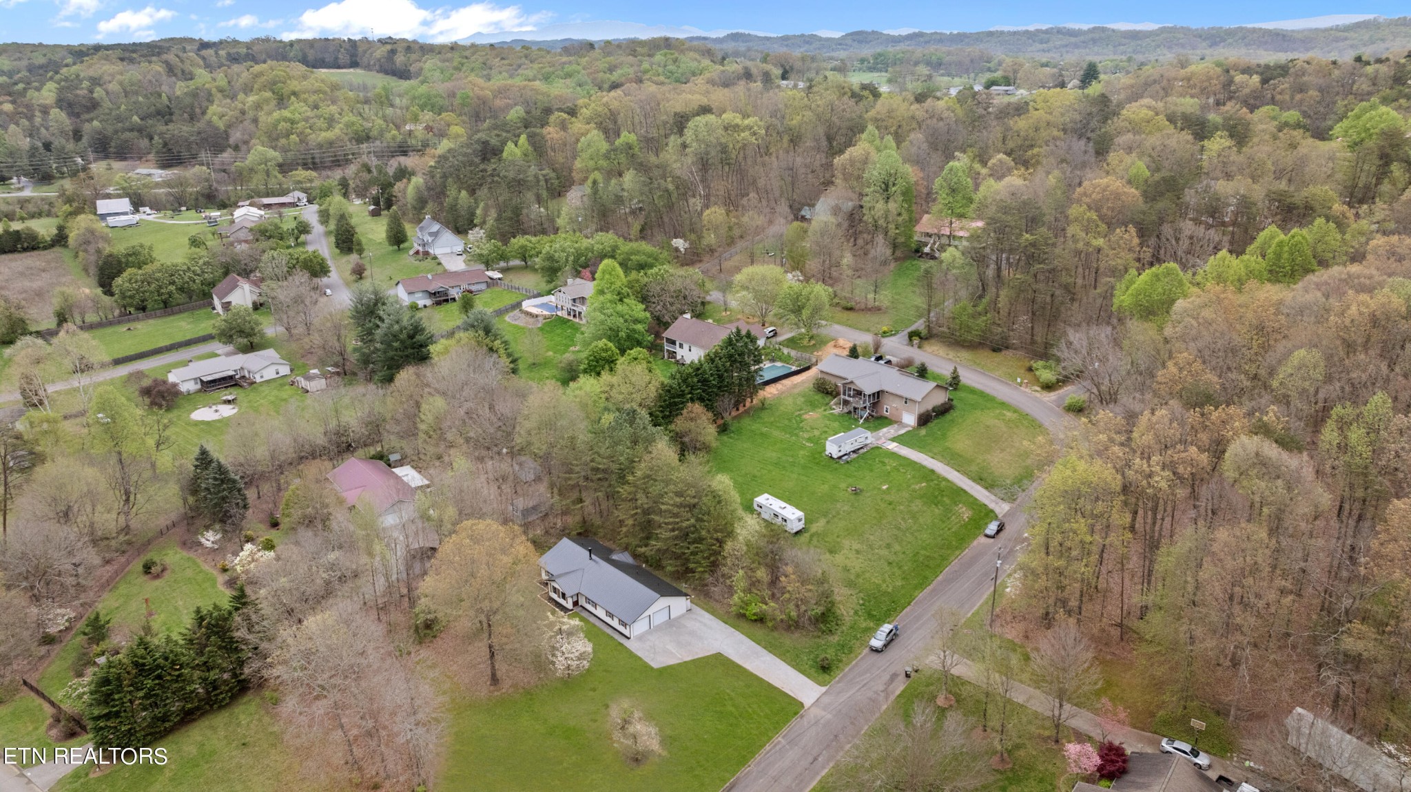 1355 Springview Circle Seymour, TN 37865 - Photo 6 of 30