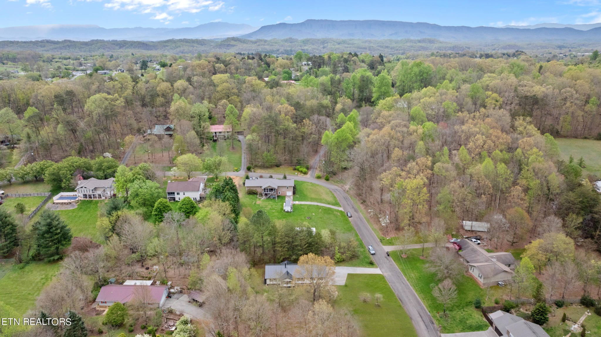 1355 Springview Circle Seymour, TN 37865 - Photo 7 of 30