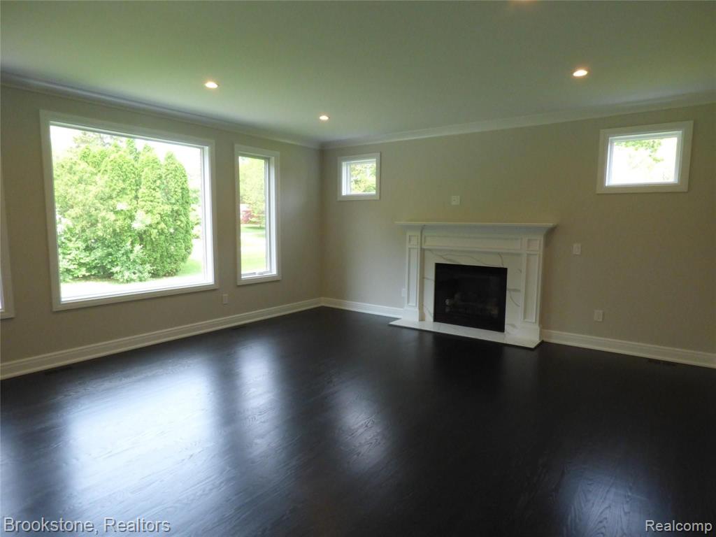 4570 Pickering Road Bloomfield Hills, MI 48301 - Photo 10 of 17
